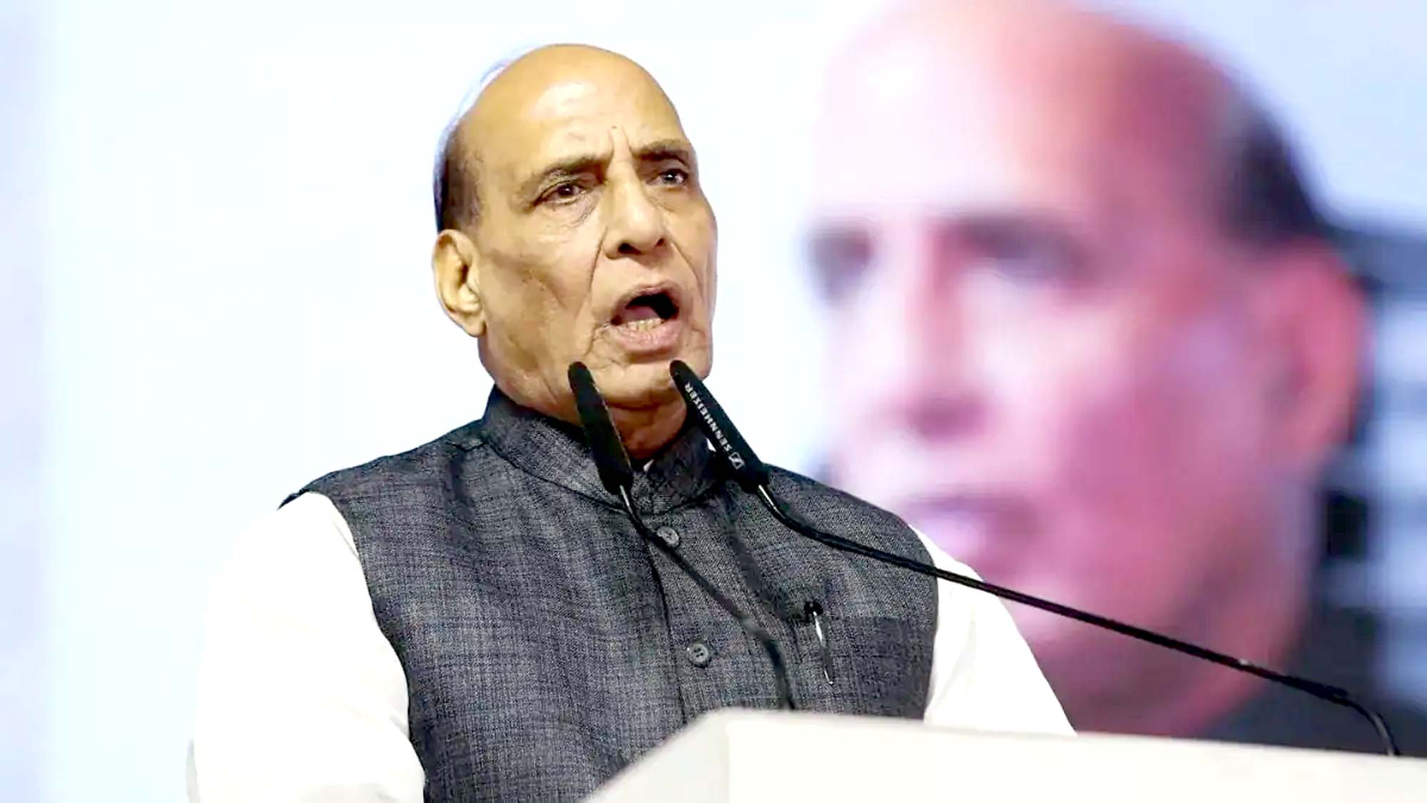 राजनाथ सिंह कल जकार्ता में 10वीं आसियान रक्षा मंत्रियों की बैठक-प्लस में भाग लेंगे।